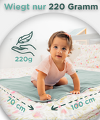 Baby_kuschelt_mit_weicher_Baumwoll_Babydecke