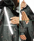 Regenponcho für Damen im Alltag mit Reflektoren