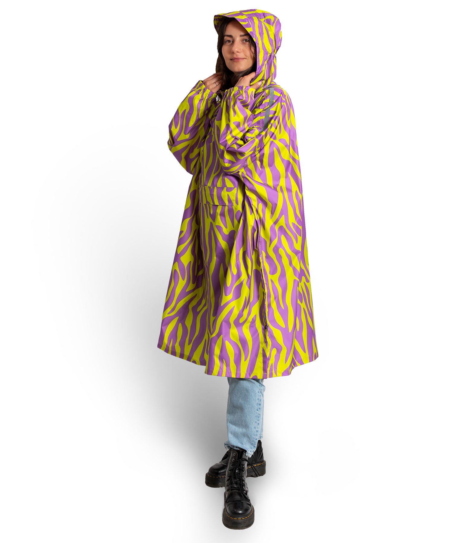 Regenponcho Damen aus recycled Polyester