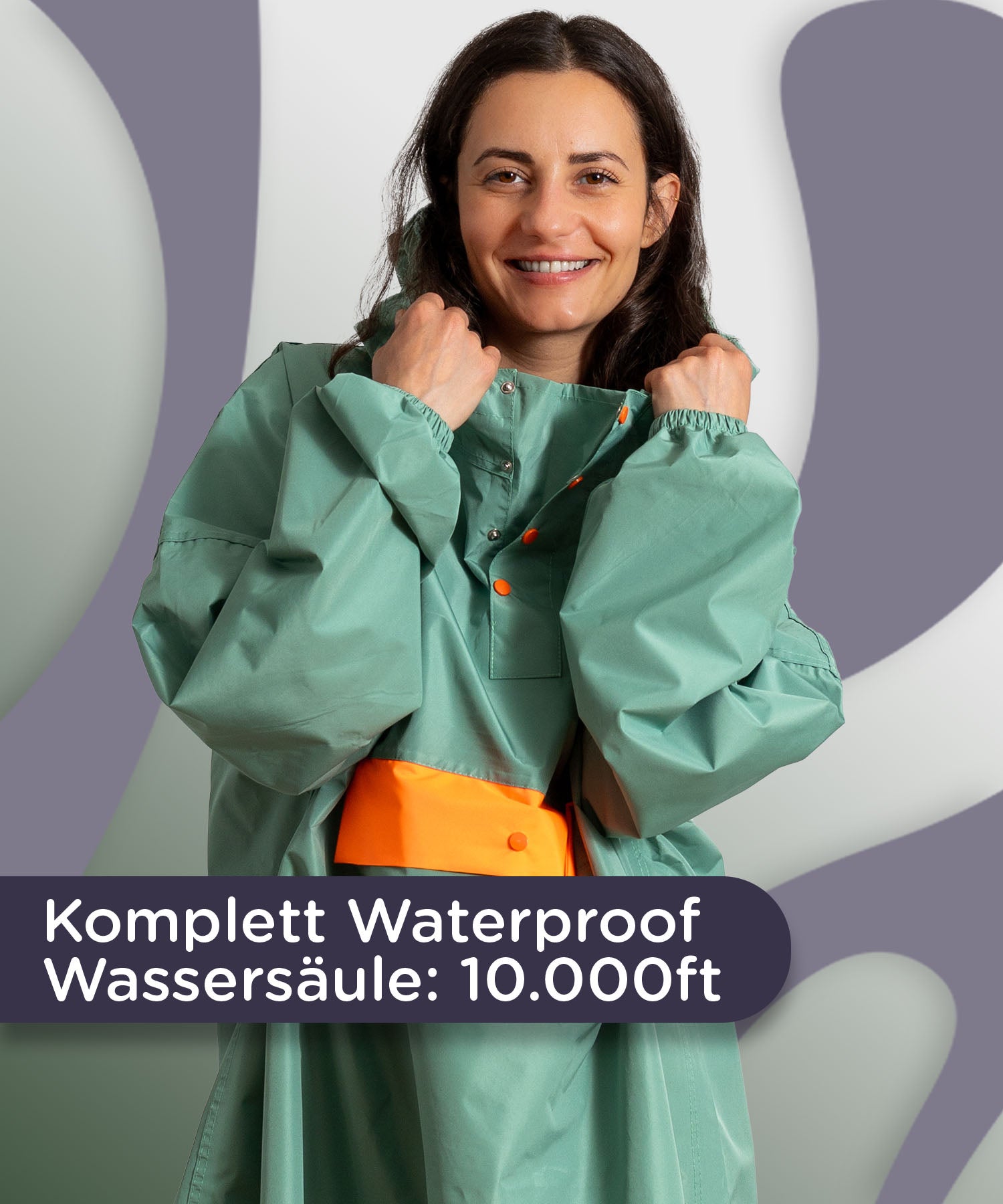 Regenponcho Damen aus recycled Polyester