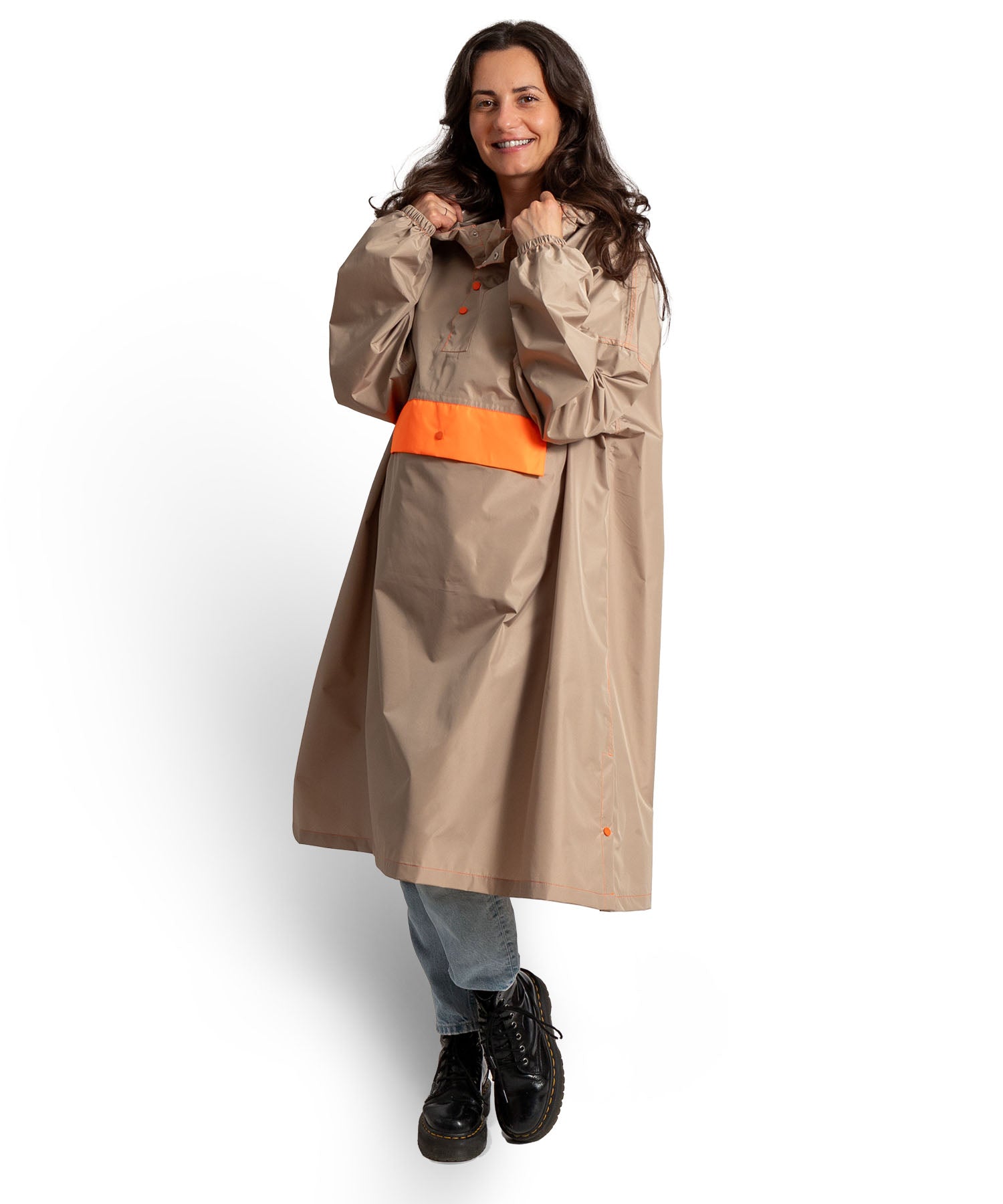 Regenponcho Damen aus recycled Polyester